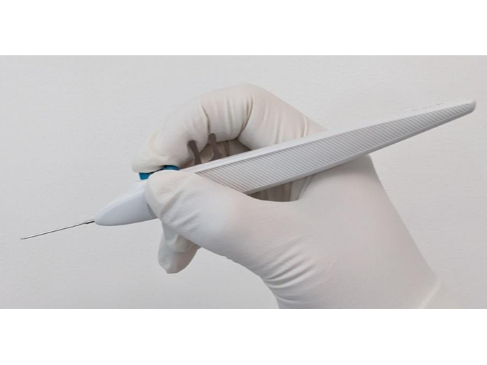 Sterile Single-dose inserter used for intracameral depot adminstration